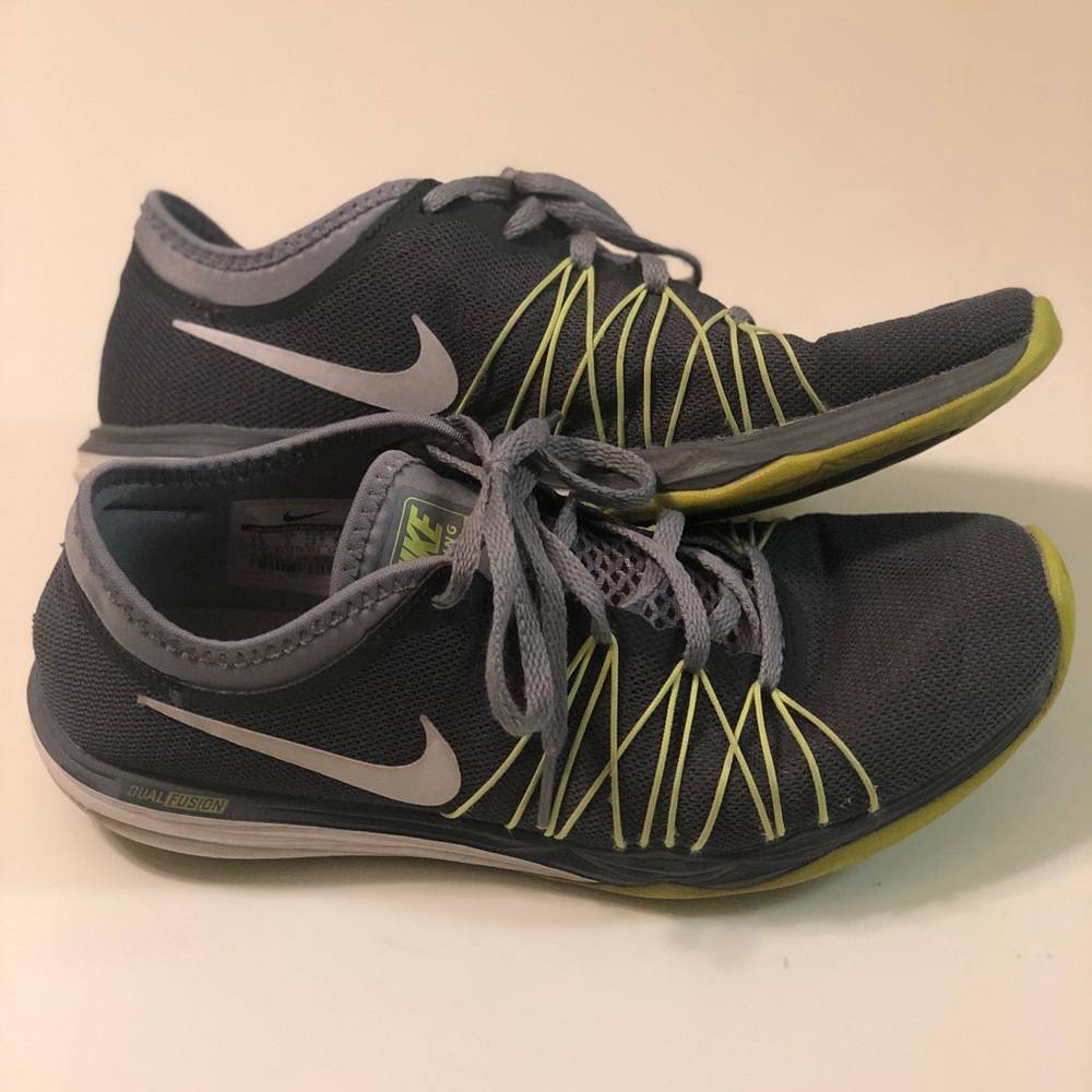 Nike tennis shoes